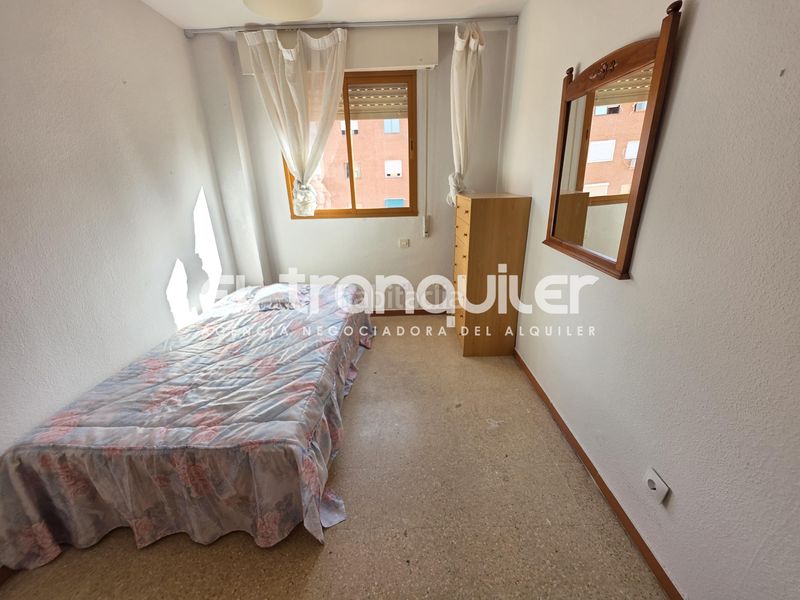 Foto a0e3cd37-749e-41d6-9da0-99062181d1f0. Pis a Portazgo Madrid