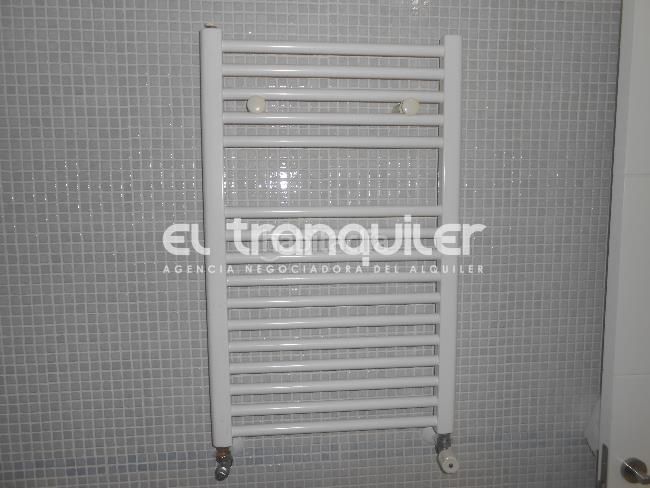 Foto f4e428b3-99f0-4e2d-a5b6-785d64f962e6. Pis amb aparcament piscina a Ensanche de Vallecas-La Gavia Madrid