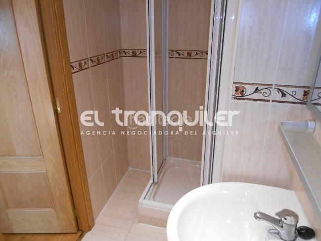 Foto 5a6adb95-0e9b-4dc9-bc6b-84b4c8175752. Pis a Butarque Madrid