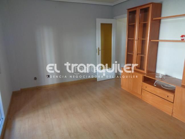 Foto d552a895-3f42-4fe9-a27e-7aed5f2655f6. Pis a Universidad Getafe