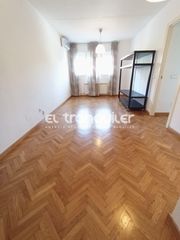 Miete Etagenwohnung  Calle castilla leon. Calle castilla leon, nº 12, bajo, puerta a