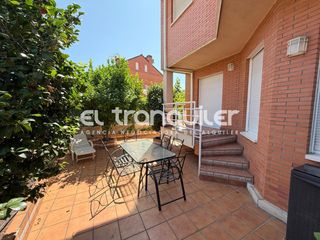 Rent Semi detached house  Calle fresno. Calle fresno