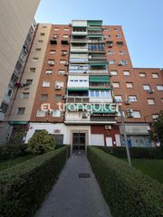 Rent Flat  Calle ampurdan. Calle ampurdan