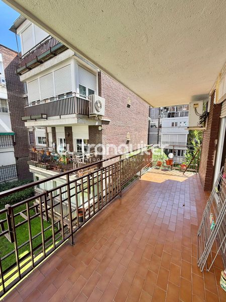 Foto 21ee9439-31e6-40fd-af67-e8963e1423da. Alquiler piso calle balandro en Alameda de Osuna Madrid