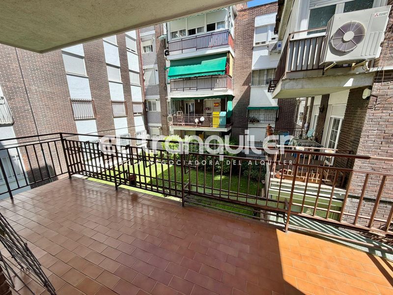 Foto 48250a93-0395-4ad1-abe1-e30fd7ff3112. Alquiler piso calle balandro en Alameda de Osuna Madrid
