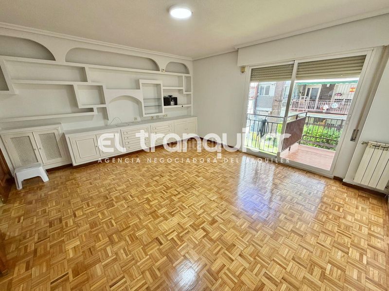 Foto 9a7d99d6-f931-4433-b9ef-5079db8a18e7. Alquiler piso calle balandro en Alameda de Osuna Madrid