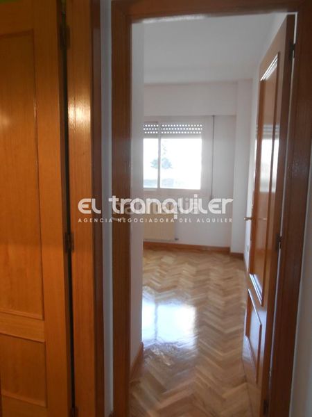 Foto 30fec4b8-39d1-4029-886a-5ceac1ea9bb1. Pis amb aparcament piscina a Pinar del Rey Madrid