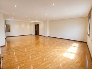 Flat in Calle Aduana Vieja