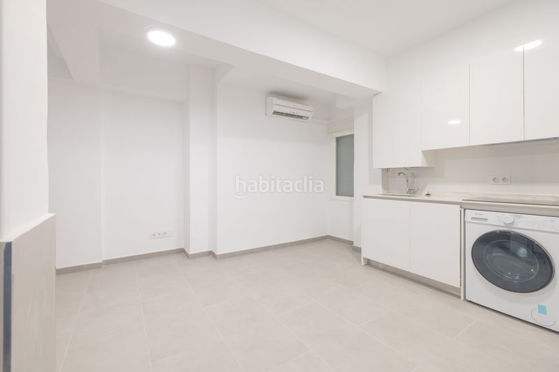 Foto 7b76b7fd-64b6-4444-8064-8ee451bed008. Estudi a Imperial Madrid