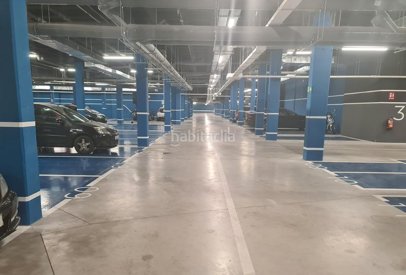 Foto d56ec9f1-35a4-4b24-b1bf-ad09c7532f7d. Rent motorcycle parking in Imperial Madrid