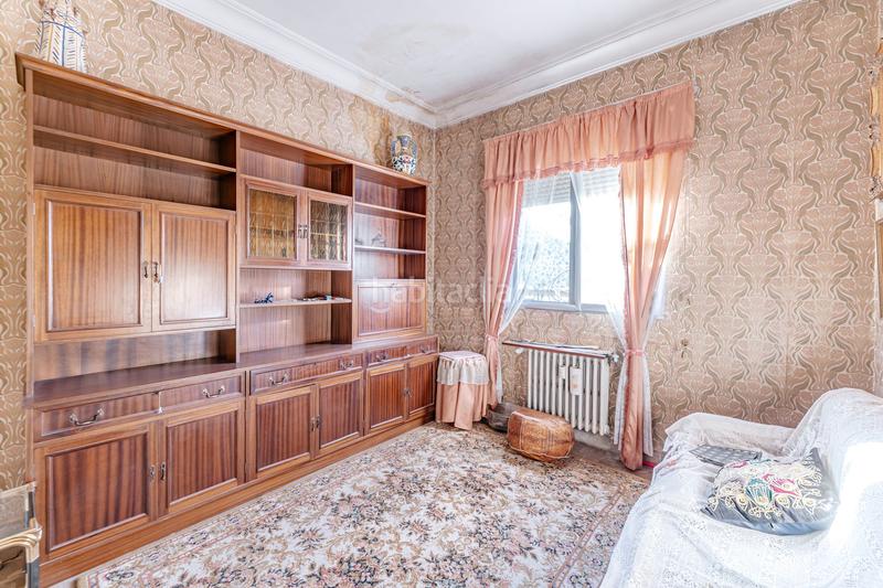 Foto f71b0f37-0f37-427a-b72c-afb56bdfa64b. Dachwohnung mit heizung in Goya Madrid