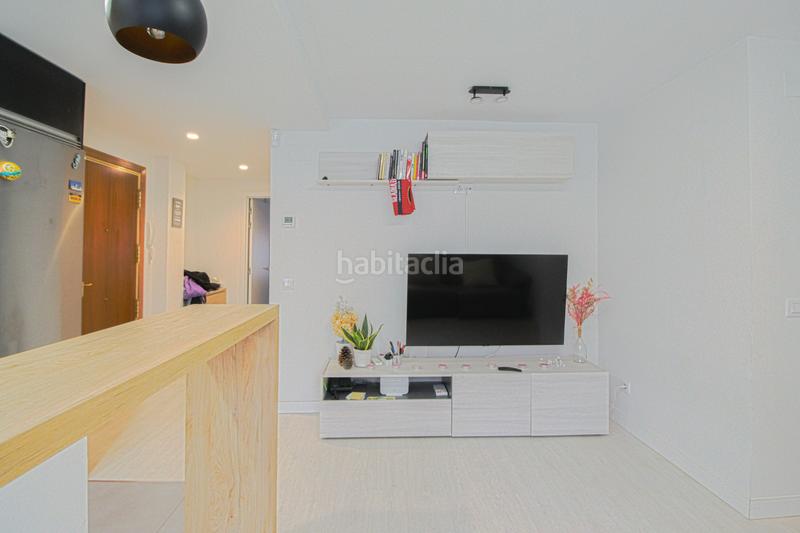 Foto da33799a-dc92-416e-a4b7-0ce285d2d702. Rent flat with heating parking in Valdeacederas Madrid