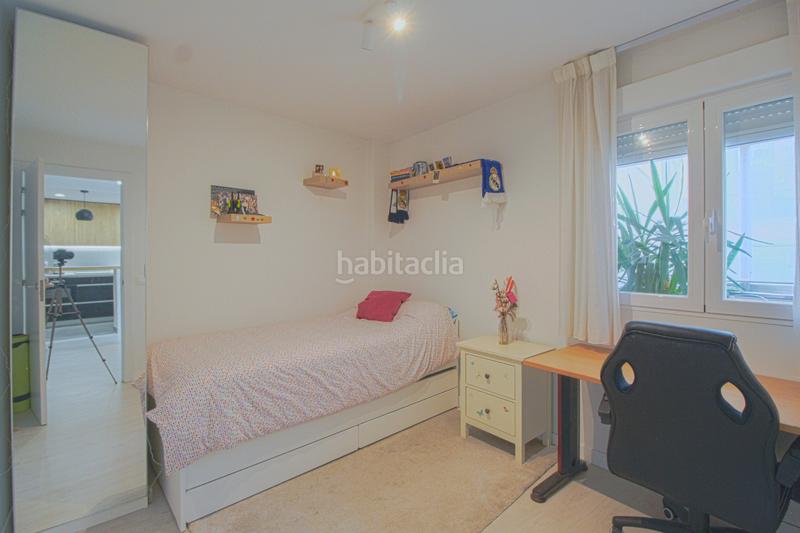 Foto f76f0d17-6668-4bf1-8aae-31a84c14f8c8. Rent flat with heating parking in Valdeacederas Madrid