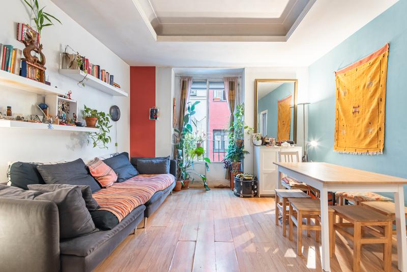 Foto 3096c75e-edb8-449b-b72a-e83fb65bf4db. Etagenwohnung mit heizung in Embajadores-Lavapiés Madrid