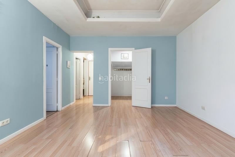 Foto f5f6eb0a-9d5e-4f39-95f4-cb2aad05f1e2. Etagenwohnung mit heizung in Embajadores-Lavapiés Madrid