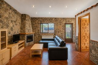 Chalet  Calle tejar. Casa / chalet independiente en venta en calle tejar, santa mar�a