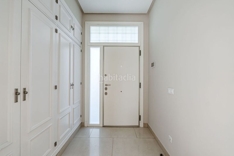 Foto c493a892-ee81-4d51-92dd-569ca9b6a4af. Chalet in calle de la masó 97 in Mirasierra Madrid