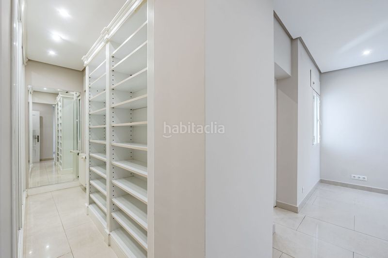 Foto e18a19ca-22b8-40df-8039-d5d68477c9a9. Chalet in calle de la masó 97 in Mirasierra Madrid