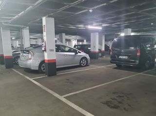 Parking voiture à Paseo de los Pontones