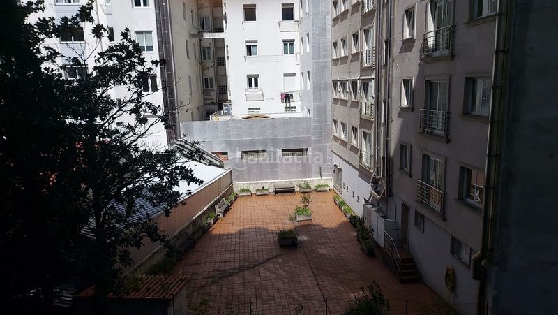 Foto 7e09b382-7388-43a0-94da-47a1be74c180. Pis amb aparcament piscina a Centro - Areal Vigo