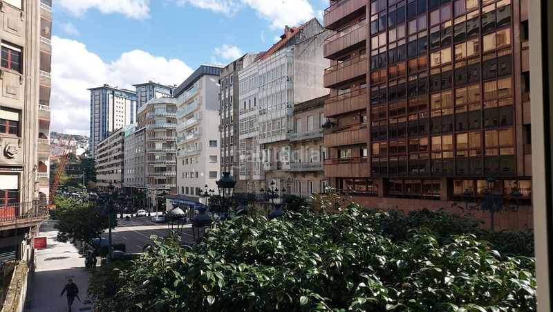 Foto cc621a82-7267-40bc-82c8-e6c27f3750de. Pis amb aparcament piscina a Centro - Areal Vigo