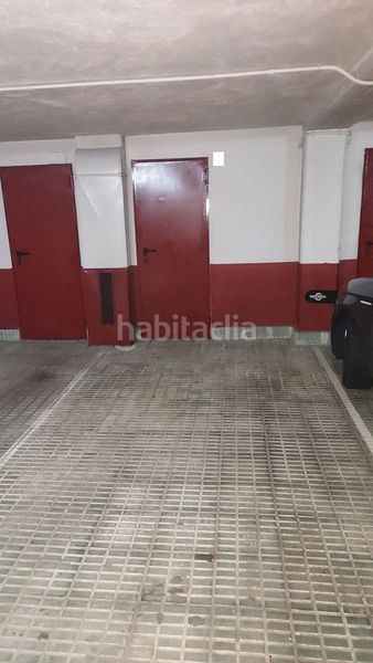 Foto f2f3897e-82cb-40fc-a3e9-345dc7f51588. Pis amb aparcament piscina a Centro - Areal Vigo