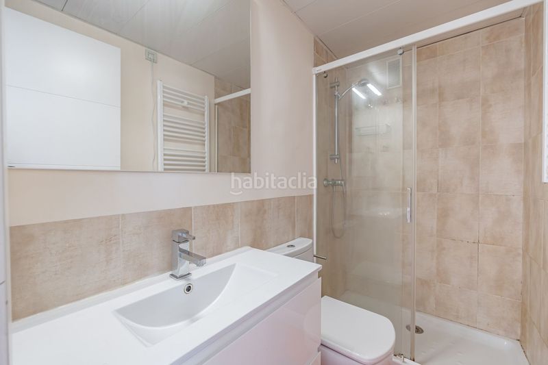 Foto b1fe73fb-a7cb-4362-b0c4-c56813229061. Piso en Comillas Madrid