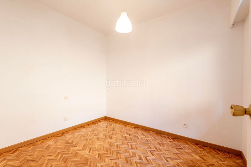 Foto d3fdb607-8ca3-46d5-a1ab-19b0e72ef319. Piso en Embajadores-Lavapiés Madrid