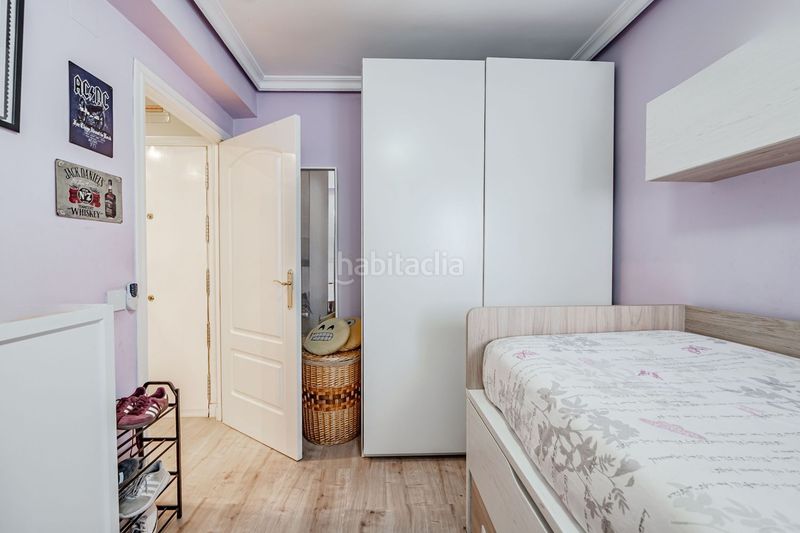 Foto 04aa1210-ba5b-43fd-b96b-f19fccf75552. Piso en Abrantes Madrid
