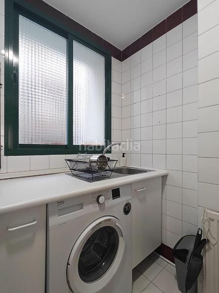 Foto 73981943-6522-4f99-8209-42056a7bd9dd. Alquiler apartamento deapi alquila estupendo piso exterior en el centro.la vivienda dispone de un dormitorio independiente, un baño completo con bañera en Madrid
