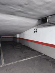Car parking in Pueblo Nuevo. Deapi vende plaza garaje en ciudad lineal