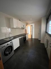 Appartamento  Avenida de londres. Vivienda de 3 dormitorios
