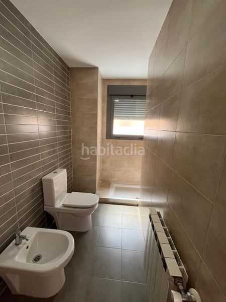 Foto bb8e715f-6bfe-4845-a84e-873bb45fadba. Flat in avenida de londres 9 in Centro Arganda del Rey