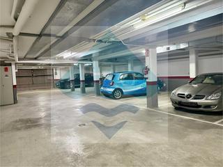 Autoparkplatz in Carrer doctor mas de xaxars 10. Plaza de parking en el centro de alella!