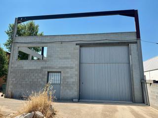 Nau industrial  Carrer de la font dels créixens. Oportunidad para inversores nave de 533m a medio construir en mo