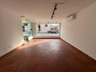 Local Comercial a Avenida Avinguda de Joan XXIII, 41