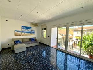 Etagenwohnung  Rosella. Acogedor piso de 2 habitaciones con balcn en zona tranquila