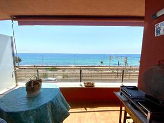Etagenwohnung  Angel guimera. Piso a primera linia de mar con terraza 2 habitacions y 2 baños