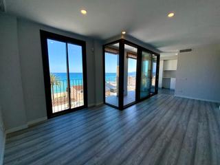 Location Attique  Camino cami ral. Ático nuevo en montgat con vistas de postal a un paso del mar y