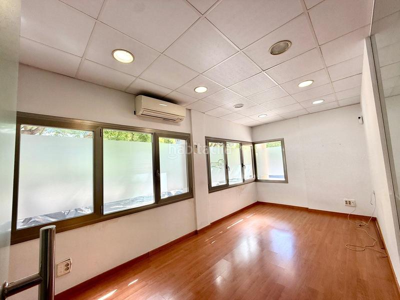 Foto f0ff90b0-2d18-46f5-bd9f-7b0d093bafd2. Alquiler local comercial tu próximo negocio, a pasos del mar local versátil en pleno Ocata en Masnou (El)