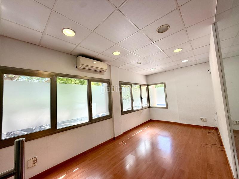 Foto d4d41a53-8a54-42ef-9a2b-d1587da76f97. Rent business premise in Ocata Masnou (El)