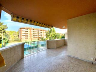Miete Etagenwohnung  Carrer figuera. Tu oasis de luz en roda de barà amplitud, vistas y calidez.
