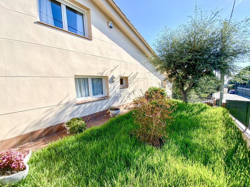 Foto 7a6a4a75-4a01-40dd-add0-7305c99ca8b4. Chalet mit heizung parking in Teià