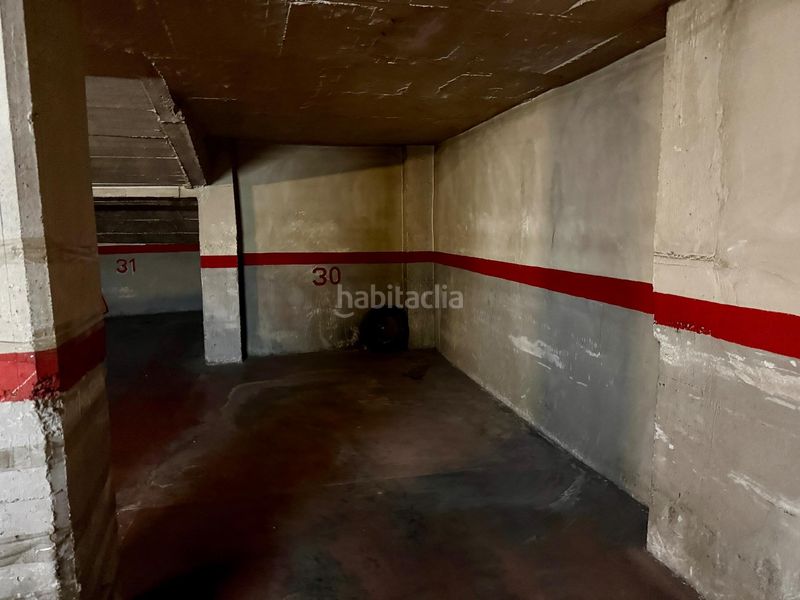 Foto 0318cee9-9a92-462b-9062-64dc43528d4e. Aparcament cotxe a Sants Barcelona