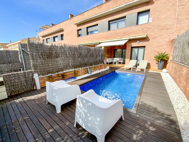 Foto cfe8dc9a-5b42-400c-94b4-a4d22067d277. Casa adossada amb calefacció aparcament piscina a Masnou (El)