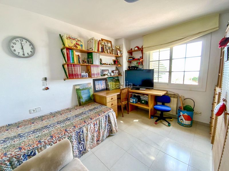 Foto bfbae427-8a95-40f2-9532-a937b9bb198b. Casa adossada amb aparcament piscina a Teià