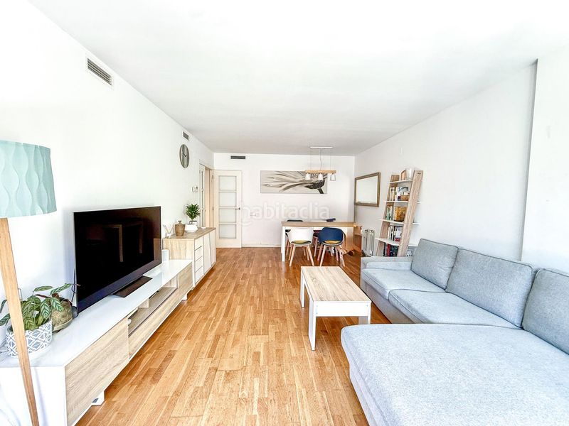 Foto d18018d7-ba02-46ae-82cc-a2c96a42c093. Pis amb aparcament piscina a Alella