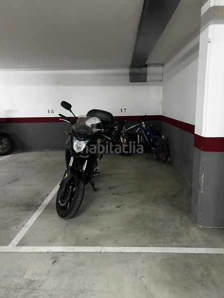 Foto 5b4122f1-c233-4589-ae75-24b9962e9dfe. Aparcament cotxe a Alella