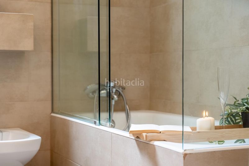 Foto cd6eaa9d-e9ad-4d6e-92ca-7cddcadc93a5. Pis amb calefacció a Vila de Gràcia Barcelona
