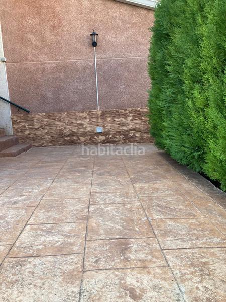 Foto 8a94e94b-9615-429e-80d2-5d79b1417aef. Casa adossada amb aparcament a Ontígola